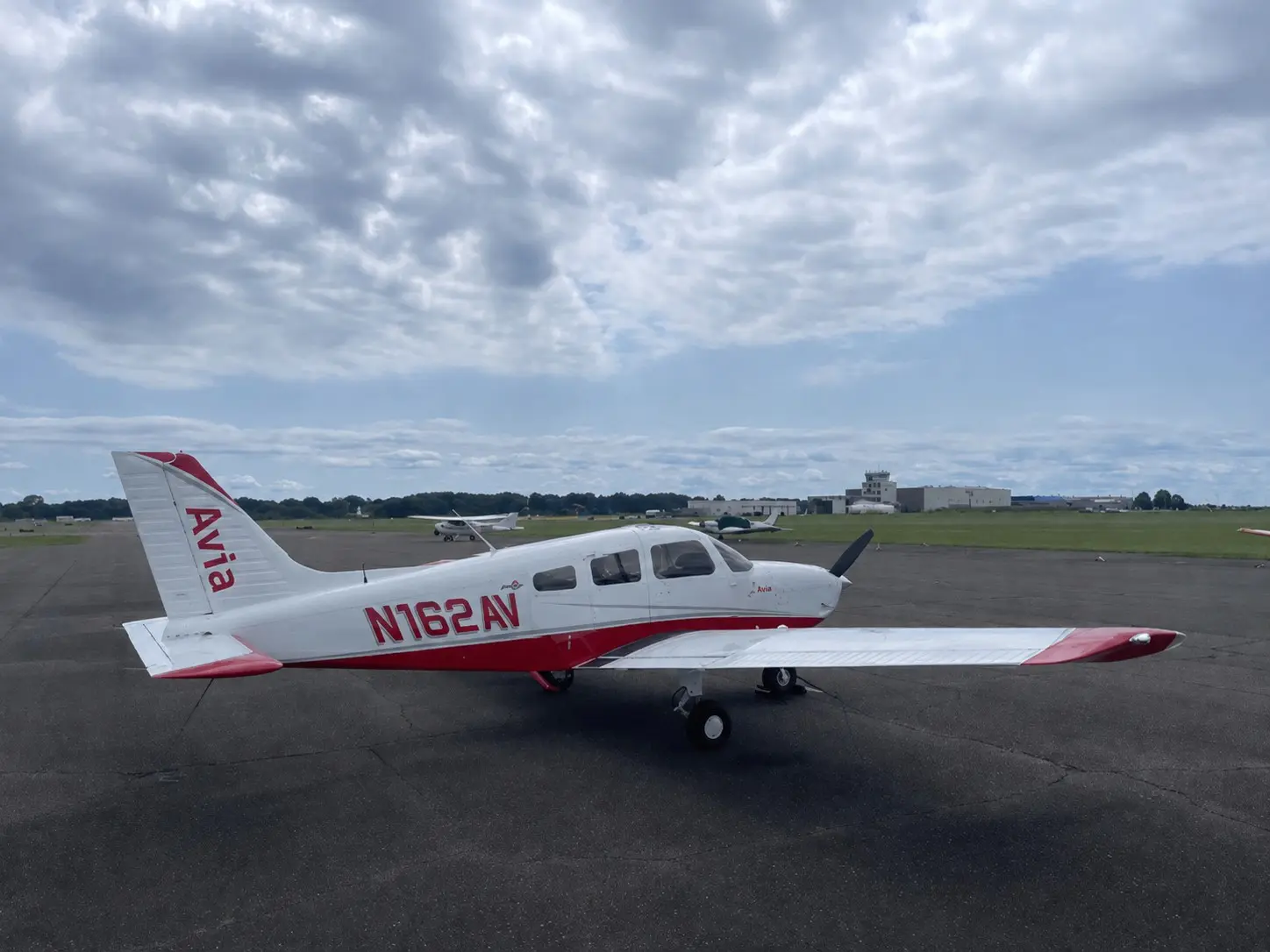N162AV Exteiror